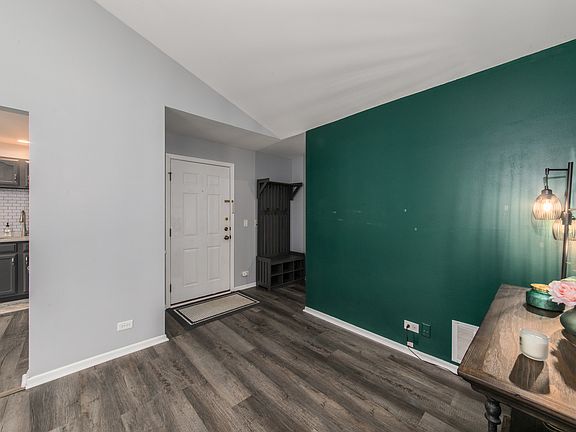 5th image of 28 Ashburn Ct Unit Z2