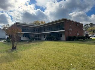 2004 W Broadway #8, Hopewell, VA 23860
