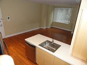 3rd image of 177 9th Ave APT 1A