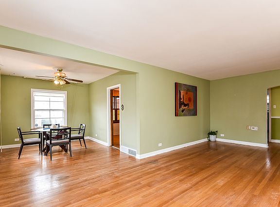 5th image of 10259 Pelham St