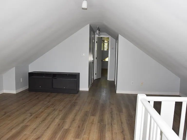 166 N Cambridge St — Photo 12