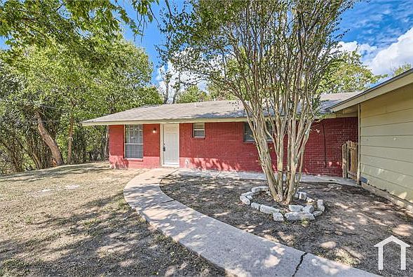 1st image of 2516 Glen Springs Way #B