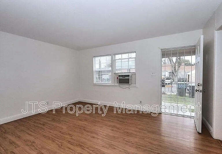5302 Gordon Dr — Photo 18