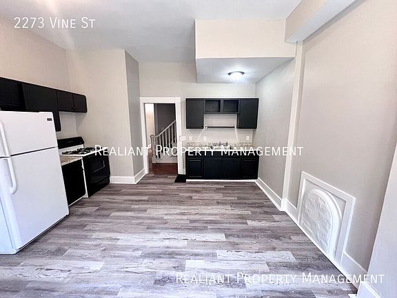 3rd image of 2273 Vine St