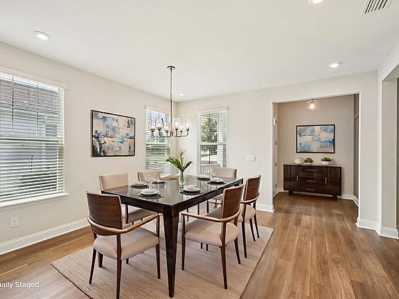 3rd image of 393 Ladyslipper Dr