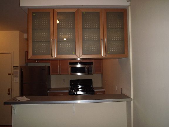 3rd image of 2824 Parkway Close