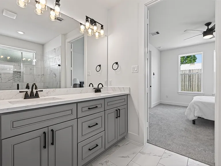 702 Sonfield Dr — Photo 30