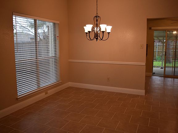 4th image of 1504 Prentice St