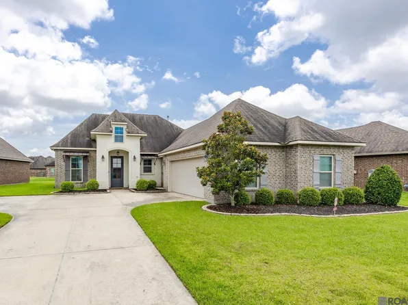 6409 Union Dr, Addis, LA 70710