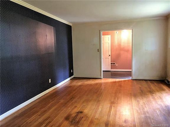 5th image of 1237 Brockton Ln