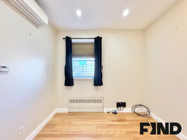 169 Sackett Street image 14 of 27