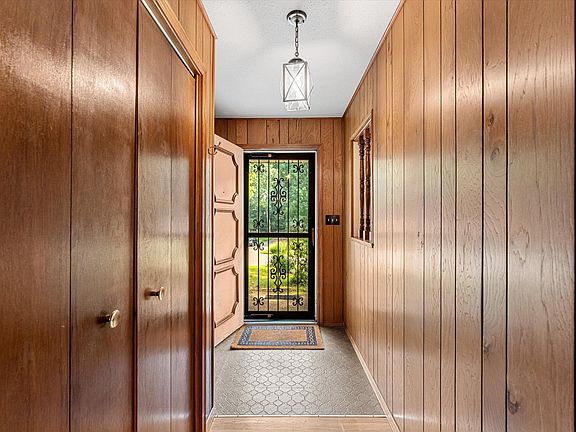 4th image of 21237 Forest Glen Dr