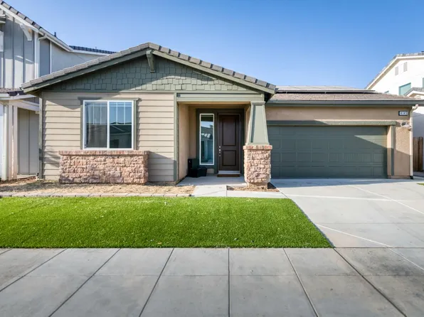4145 Dennis Ave, Clovis, CA 93619