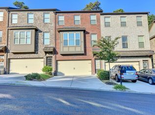 2754 Laurel Valley Trl, Buford, GA 30519