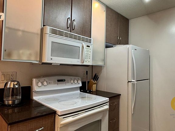 3rd image of 928 Homer St #1002