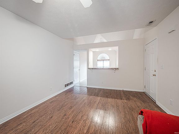 3rd image of 10033 Galleon Ct