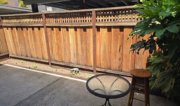 4th image of 105 Torrey Pine Ter
