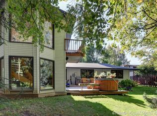 8295 Opal Dr, Anchorage, AK 99502