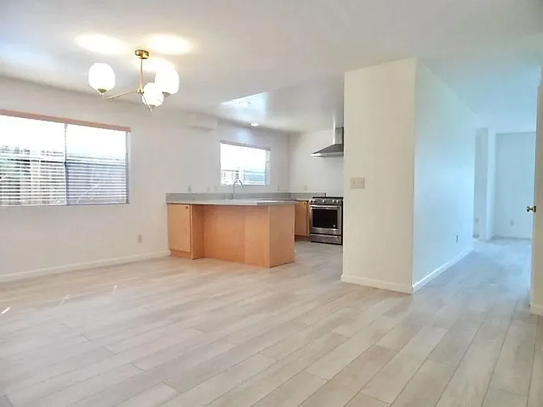 190 Evergreen Ave #A — Photo 17