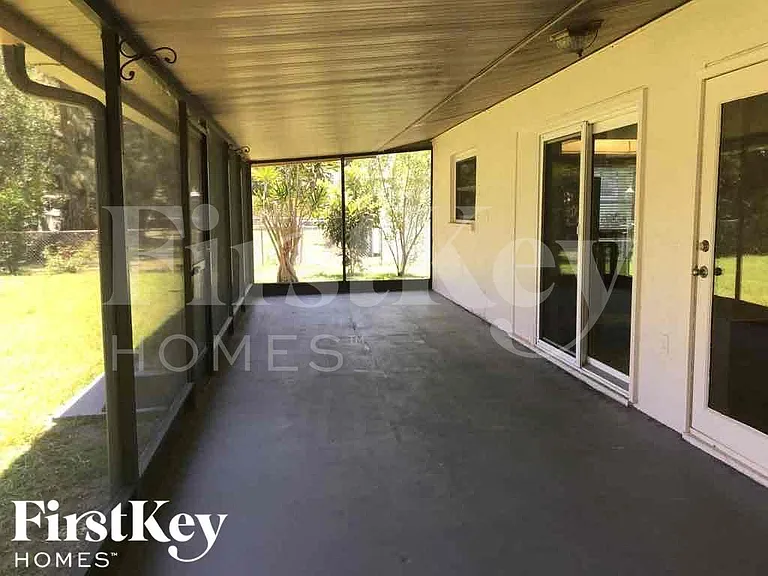 833 Wee Burn St — Photo 19