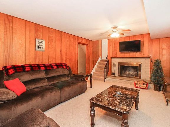 3rd image of 549 Brookpark Dr