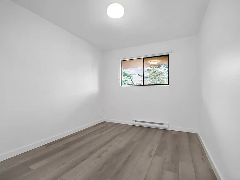 1010 McKenzie Ave #203 — Photo 17