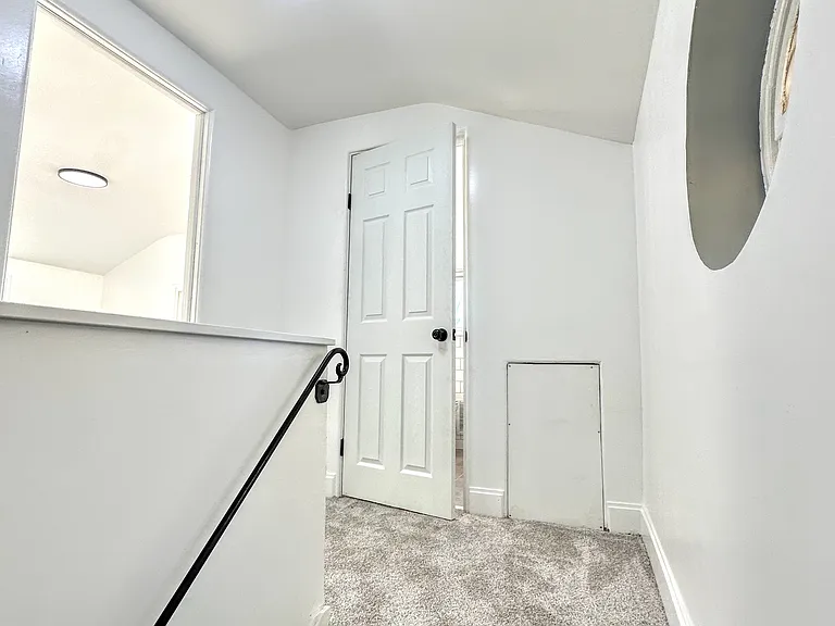 1607 Girard Ave — Photo 24