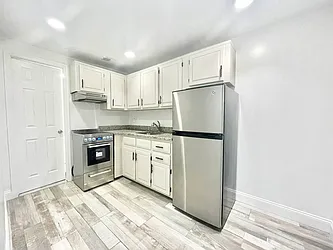 Rented by HOLTON REAL ESTATE INC.