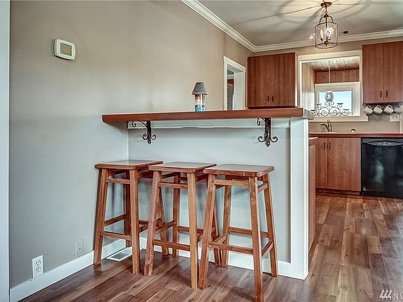Bar stools stay with the bar!