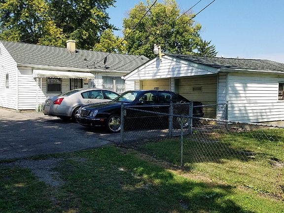 3rd image of 2721 Sangster Ave