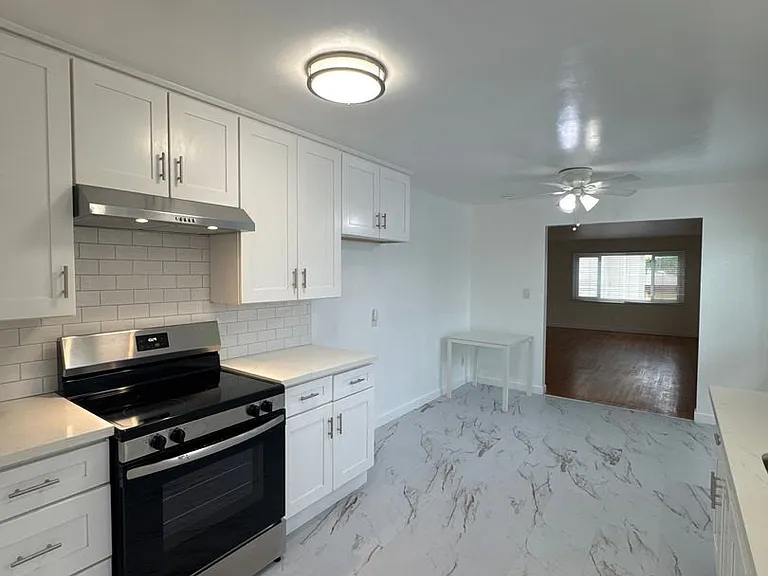Allen - 1812 — Photo 21