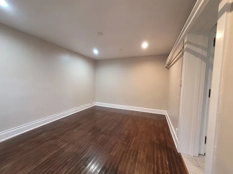 1534 Woodland Ave #B1 — Photo 9