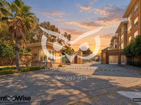 401 Crescent Ct APT 4210