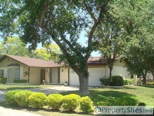 1st image of 4202 Eagle Nest Dr