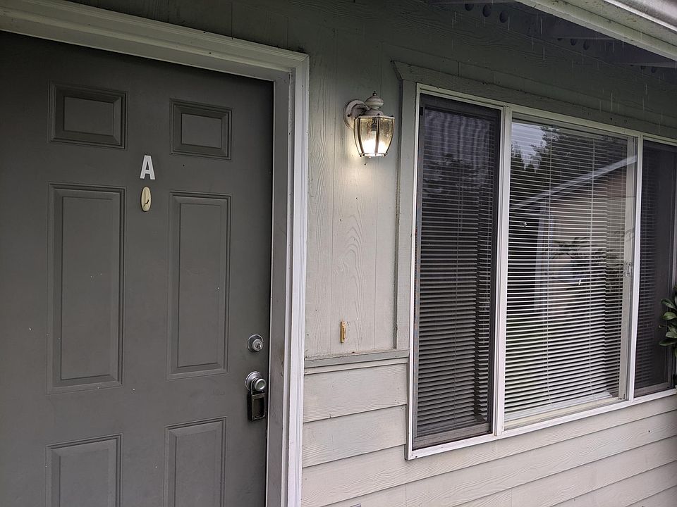 1st image of 15476 Hilding Dr SE #A