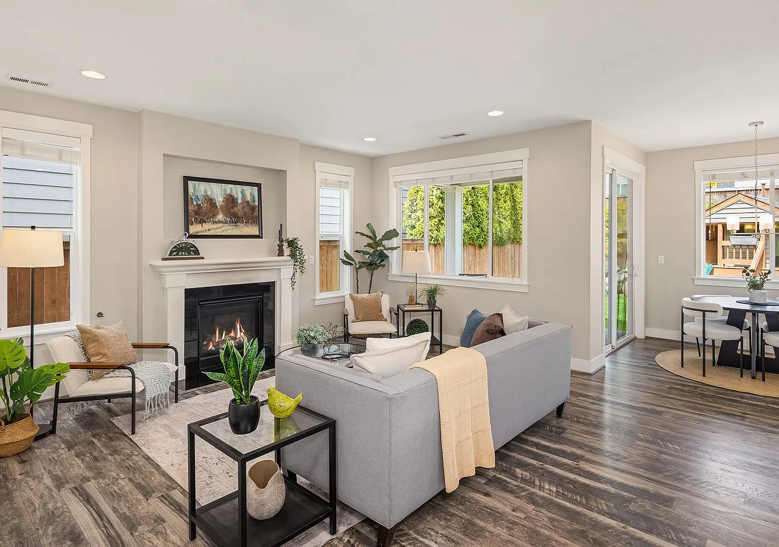 4Bd/2.25Ba Duvall Home — Photo 3