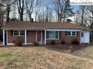 3278 Pineburr Rd, Lenoir, NC 28645
