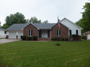 2103 Alison St, Carthage, MO 64836