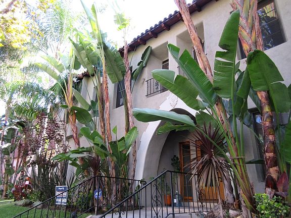 5th image of 443 N Sycamore Ave APT 101