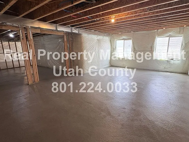 271 E Echo Ledge Dr — Photo 25