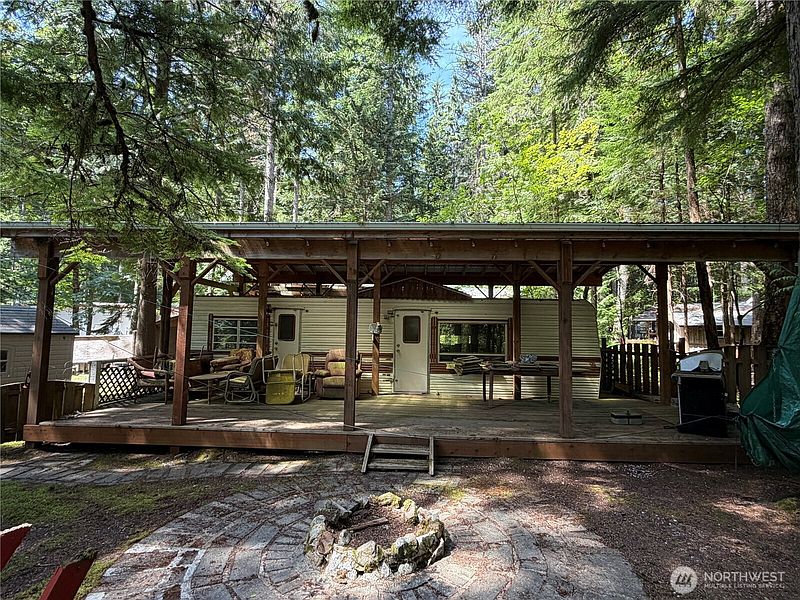 3rd image of 1167 Alder Lane