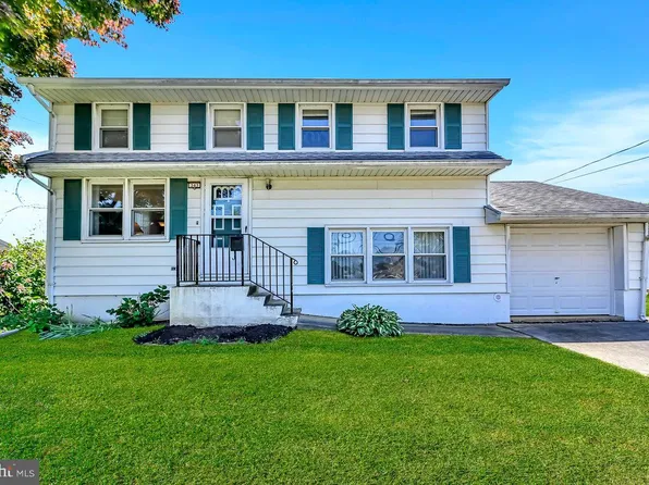 343 Sharps Ln, Hamilton, NJ 08610