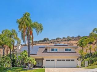 22241 Dardenne St, Calabasas, CA 91302
