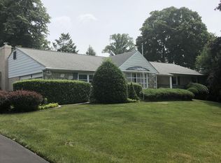 1059 Frederick Rd, Meadowbrook, PA 19046