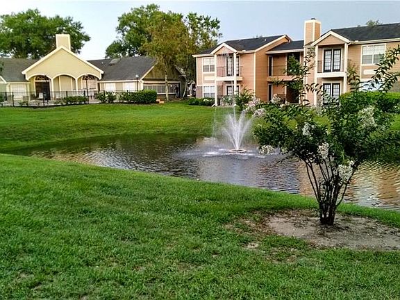 3rd image of 2550 N Alafaya Trl APT 2101