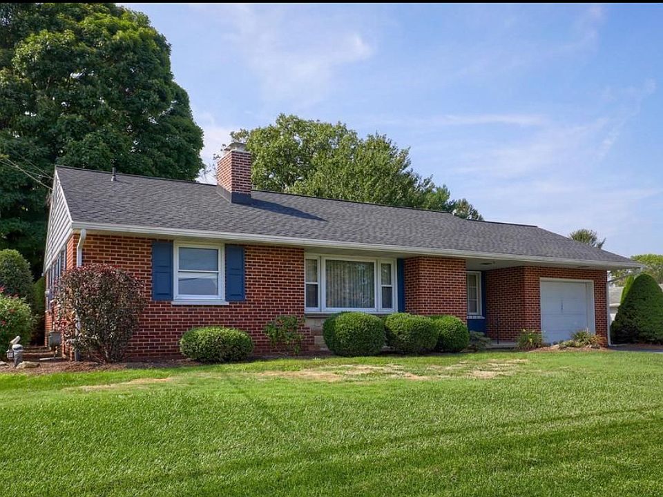 2nd image of 106 Locust Ln