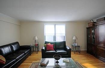 3rd image of 2 Windsor Ter APT 4G