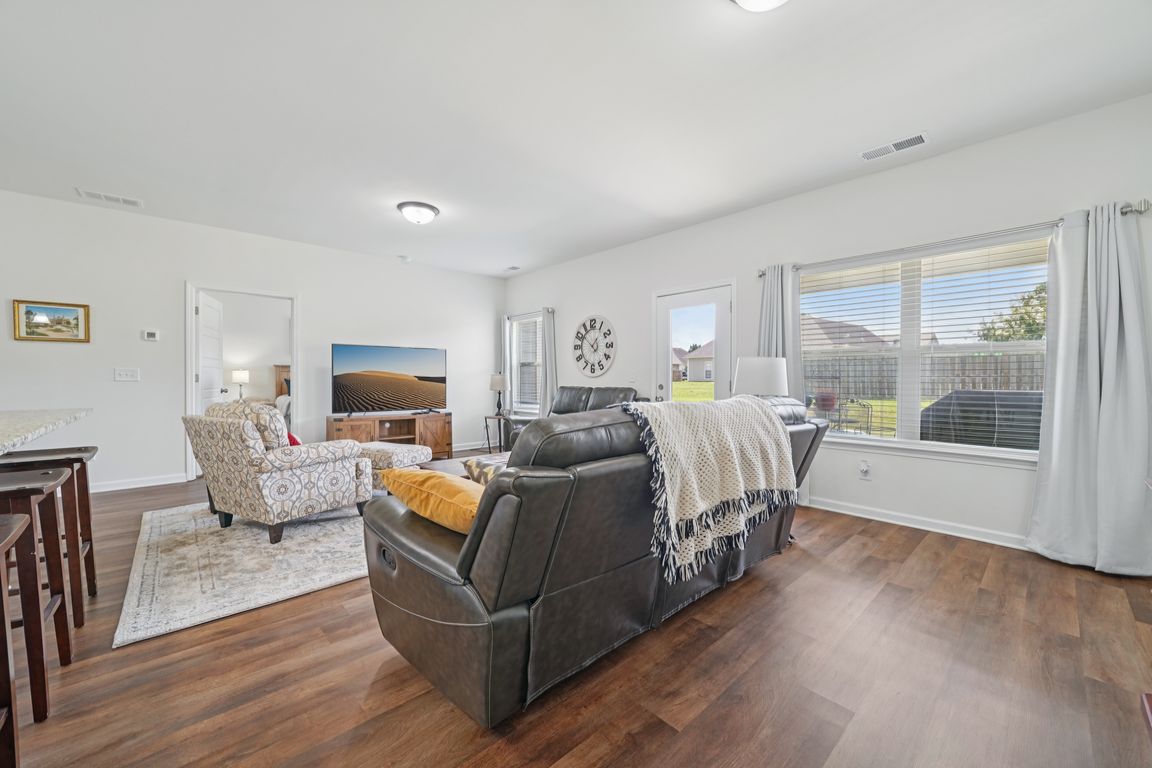 next background image