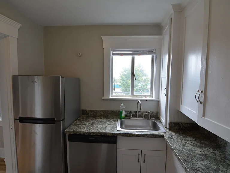 3013-3011 Beacon Ave S — Photo 10