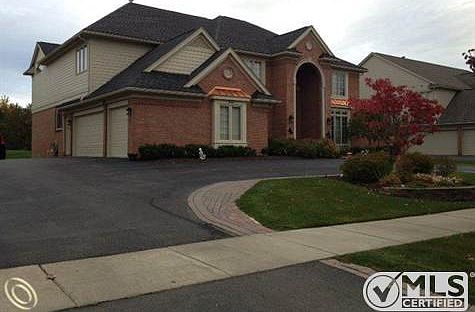 3 CAR SIDE ENTRY GARAGE